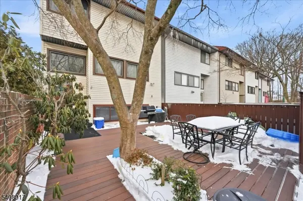 159 Henderson Pl, East Windsor Twp., NJ 08520