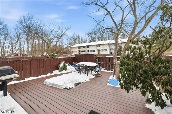 159 Henderson Pl, East Windsor Twp., NJ 08520