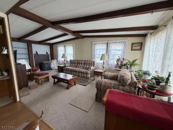 12 Dennis Ave, High Bridge Boro, NJ 08829