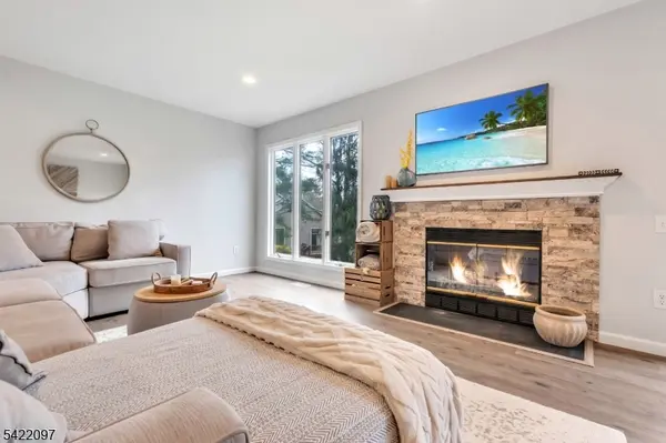 31 Lenox Ct, Montville Twp., NJ 07045