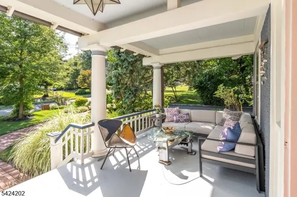 105 Durand Rd, Maplewood Twp., NJ 07040