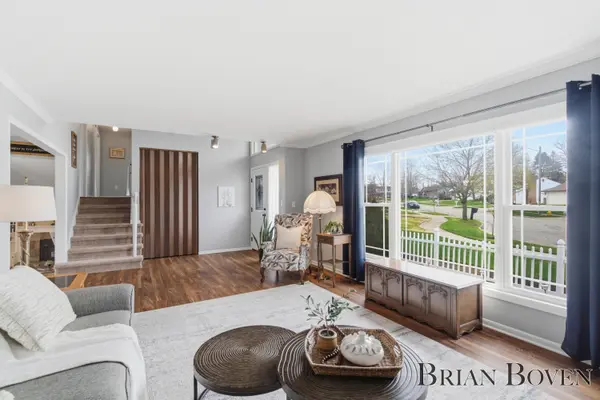 3434 Waterford CT NE, City Of Grand Rapids, MI 49525