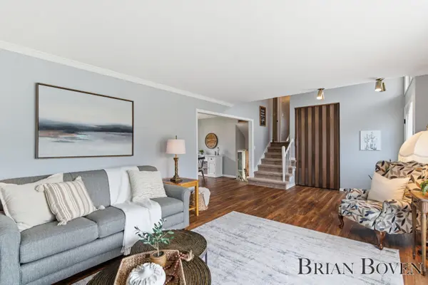 3434 Waterford CT NE, City Of Grand Rapids, MI 49525