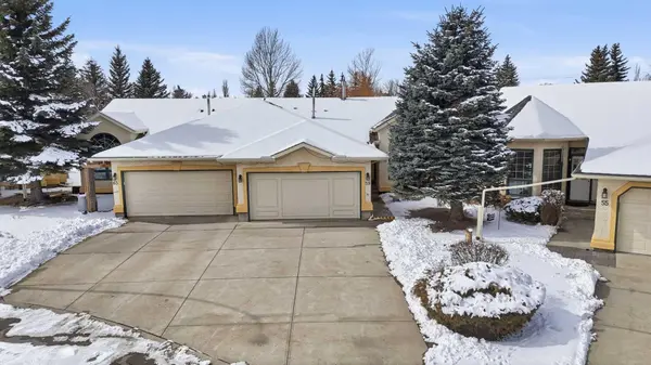 59 Sunlake Close SE, Calgary, AB T2X 3H2