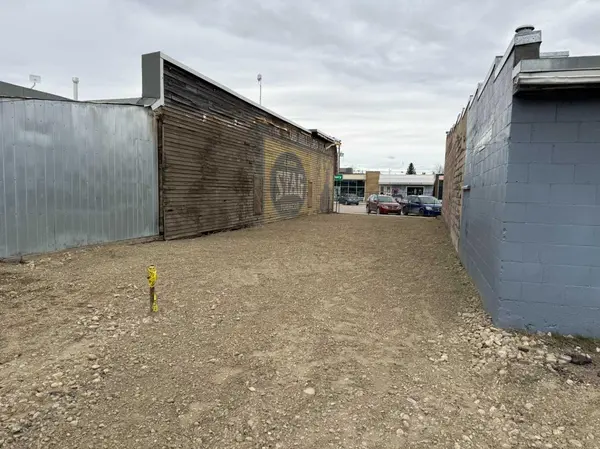 213 Centre ST, Vulcan, AB T0L 2B0