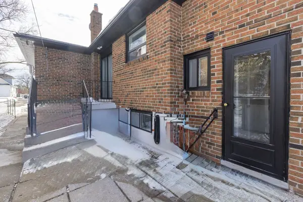 96 Ernest AVE #Part of Main/Ground Floor, Toronto C15, ON M2J 3T6