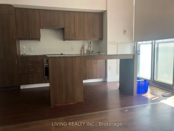 426 University AVE #801, Toronto C01, ON M5G 1S9