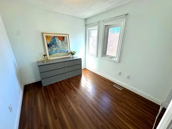 20 Hollidge BLVD, Aurora, ON L4G 7H7