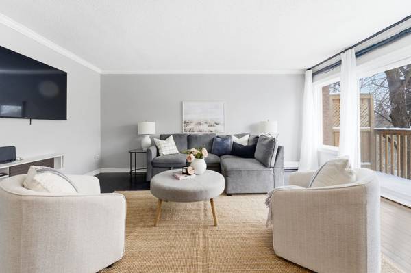 317 Milestone CRES, Aurora, ON L4G 3M2