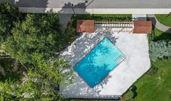 317 Milestone CRES, Aurora, ON L4G 3M2