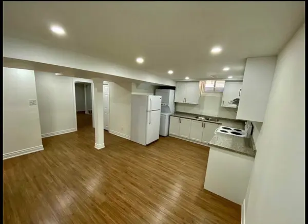 58 Bulmer CRES #Basement, Newmarket, ON L3X 3K1