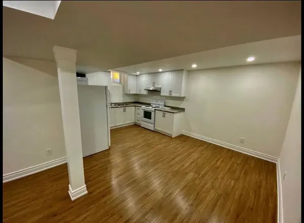 58 Bulmer CRES #Basement, Newmarket, ON L3X 3K1