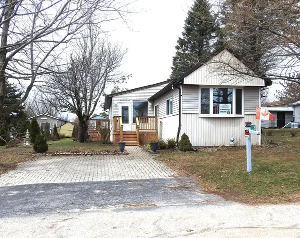 8 Claremont CRES, Oro-medonte, ON L3V 0P9