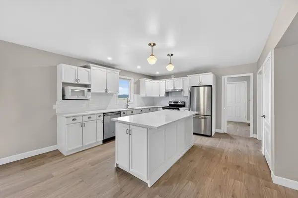 6435 12/13 Stayner Side Road, Clearview, ON L0M 1N0