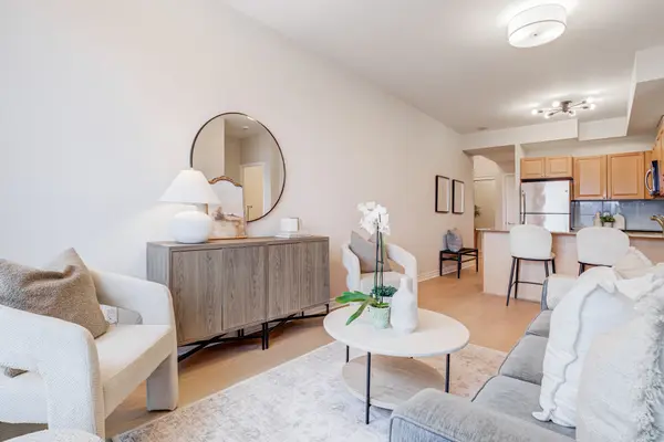 3865 Lake Shore BLVD W #307, Toronto W06, ON M8W 0A2