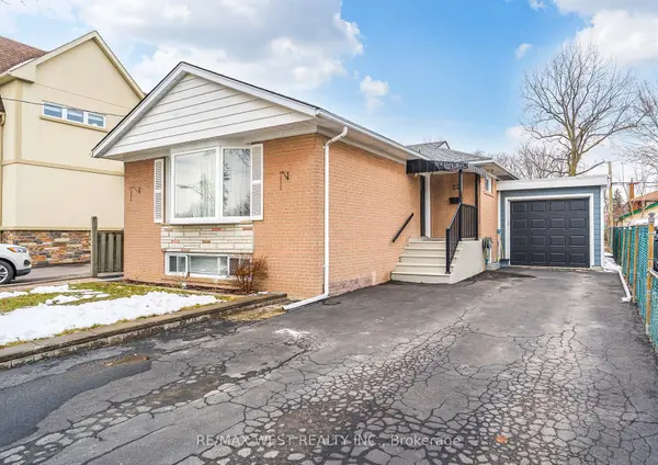22 Dimplefield PL, Toronto W08, ON M9C 4A1
