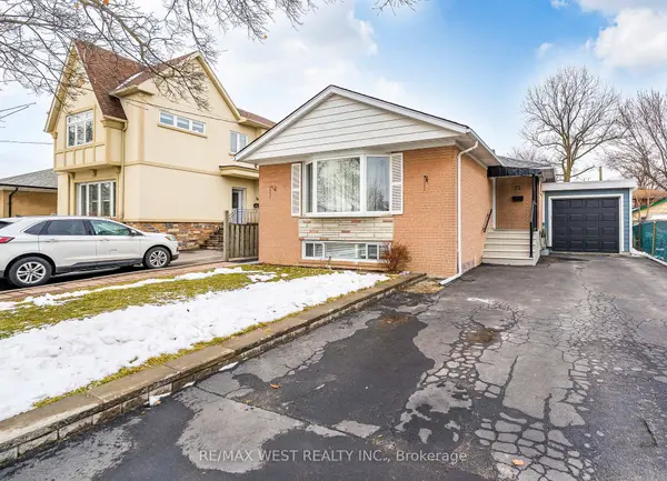 22 Dimplefield PL, Toronto W08, ON M9C 4A1