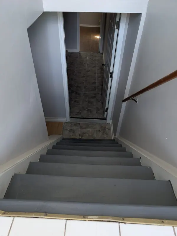 4 Harper RD #Basement, Brampton, ON L6W 2W4