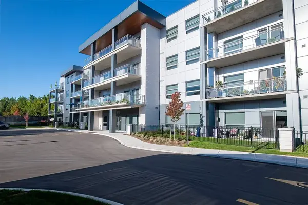 1696 FIDDLEHEAD PL #305, London North, ON N6G 5M6