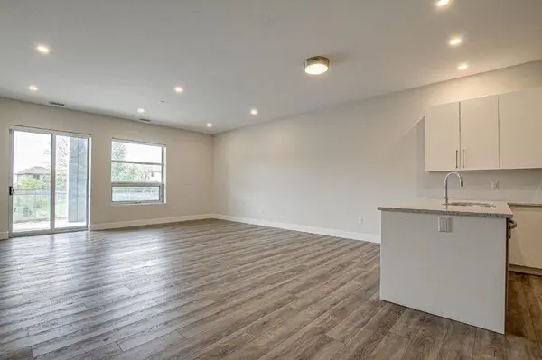 1696 FIDDLEHEAD PL #305, London North, ON N6G 5M6