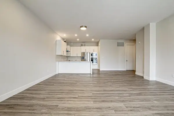 1696 FIDDLEHEAD PL #305, London North, ON N6G 5M6