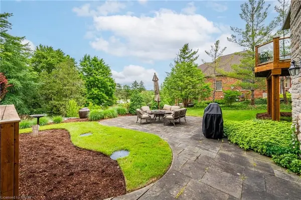 338 River Oak PL, Waterloo, ON N2K 3N8