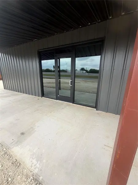 506 N Access Road #103, Clyde, TX 79510