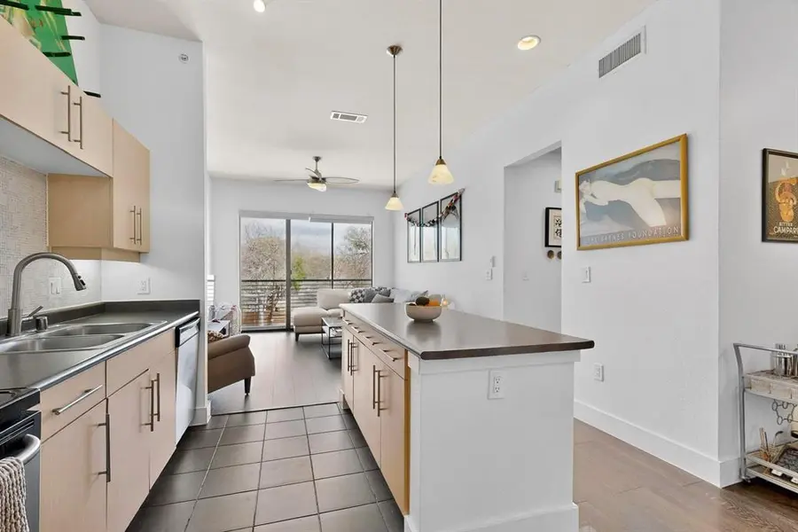 4414 Cedar Springs Road #318, Dallas, TX 75219