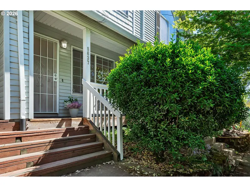 8637 N WILLAMETTE BLVD, Portland, OR 97203