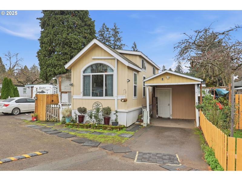 5990 SE KING RD #18, Milwaukie, OR 97222