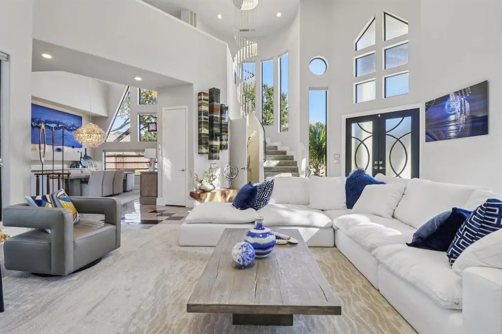 5801 Dove Creek Lane, Plano, TX 75093