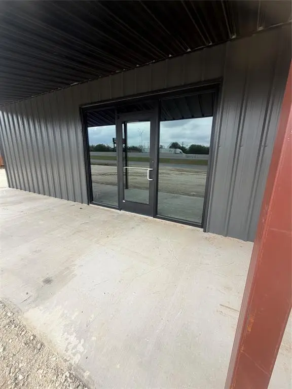 506 N Access Road #103, Clyde, TX 79510