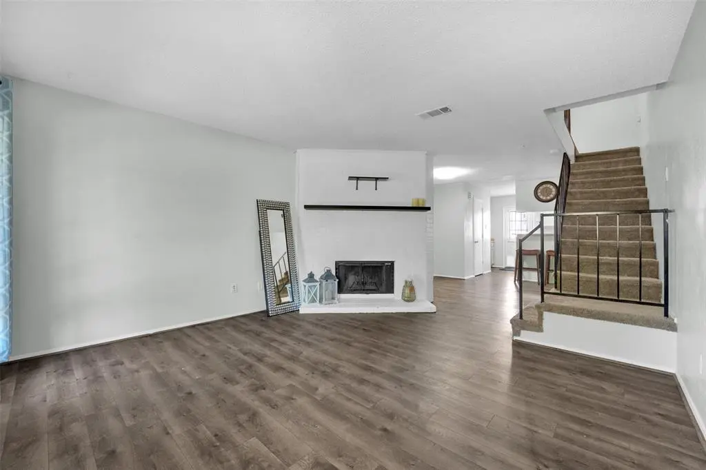 641 Carriagehouse Lane #7, Garland, TX 75040