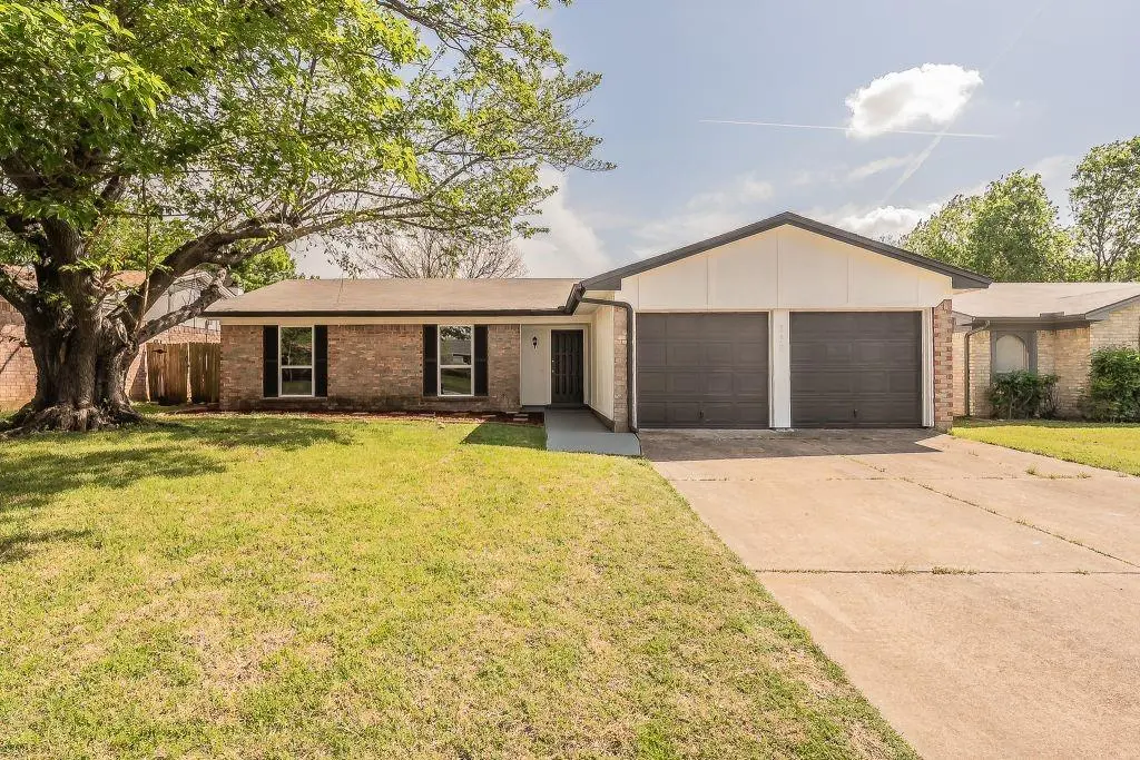 228 Blair Lane, Arlington, TX 76014