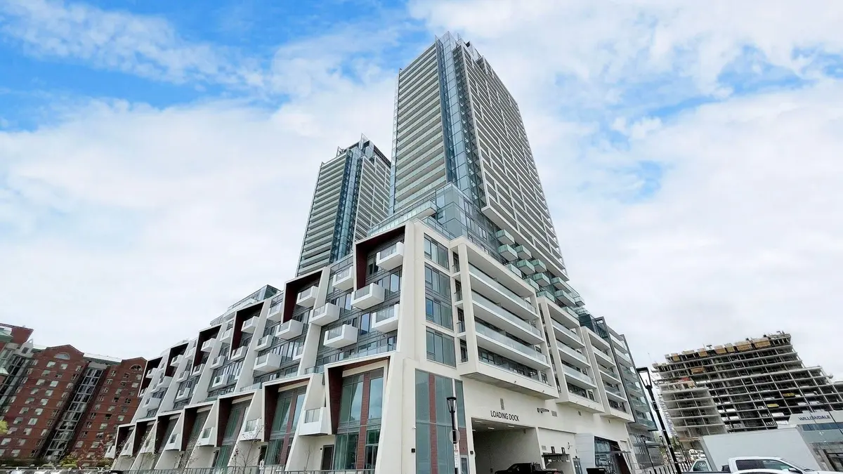 7 Golden Lion HTS ##N2407, Toronto C14, ON M2M 0C1