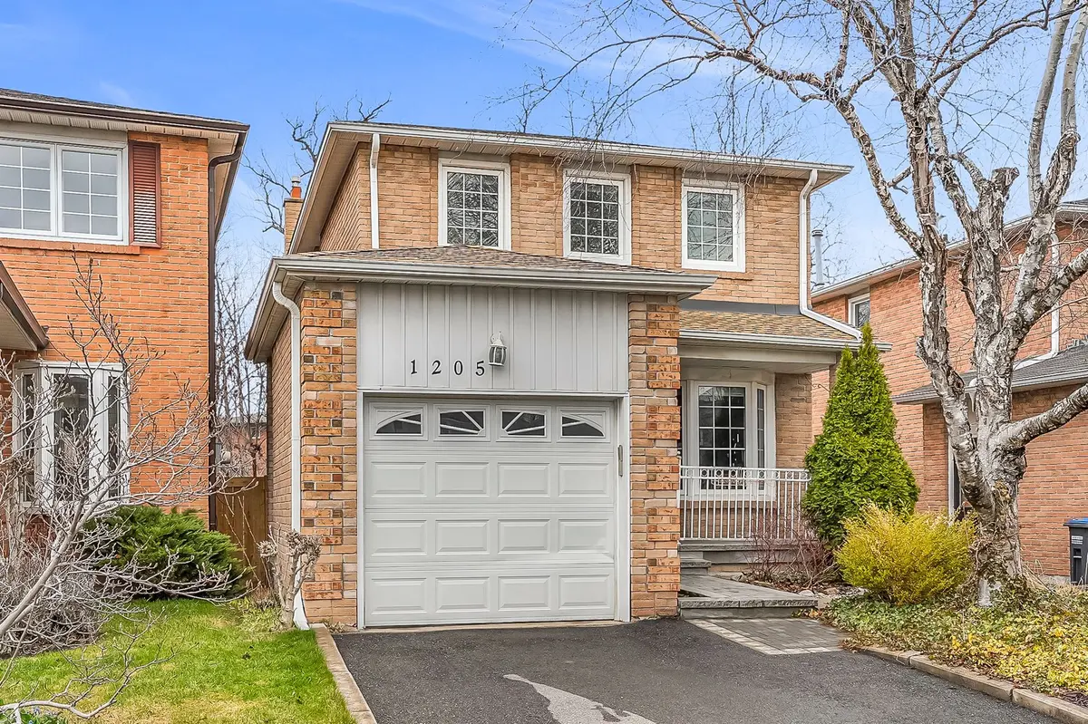 1205 Shagbark CRES #Upper, Mississauga, ON L5C 3N6