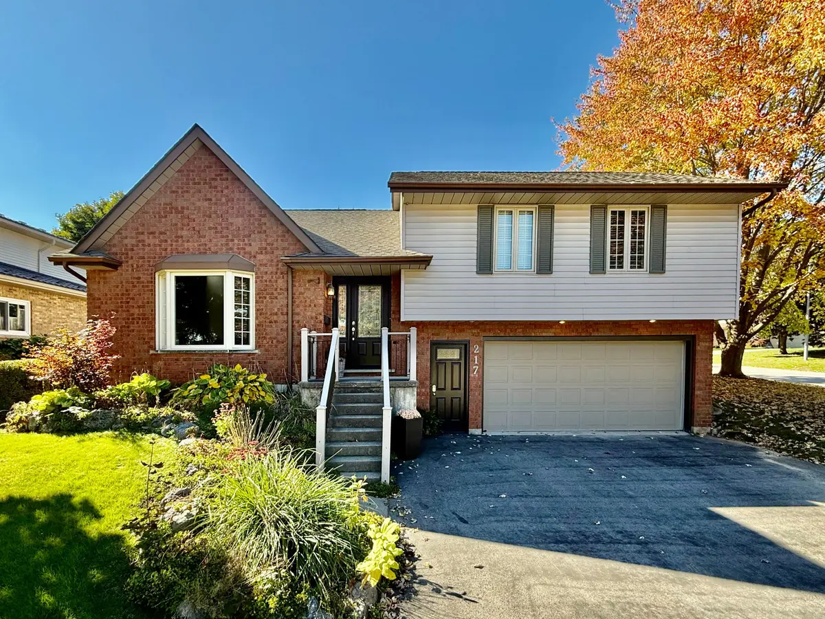 217 THOMAS ST, Brockton, ON N0G 2V0