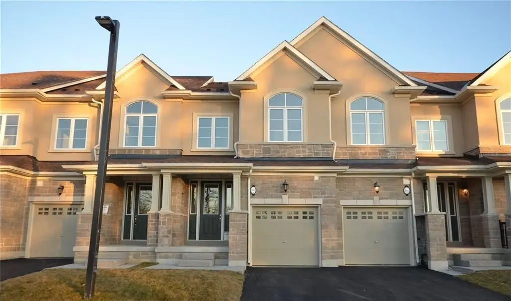 1085 Garner RD E, Hamilton, ON L9G 0G9