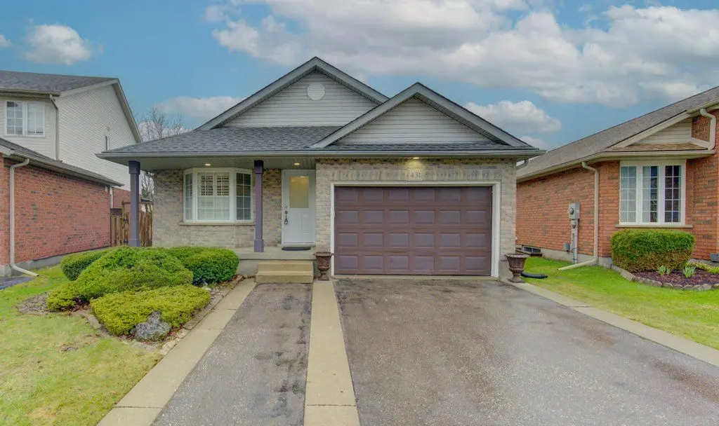 431 Lausanne CRES, Waterloo, ON N2T 2X6