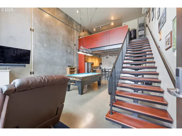 4426 SE HAWTHORNE BLVD #102, Portland, OR 97215