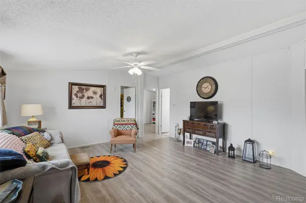 4425 Wynnwood DR, Howell Township, MI 48843