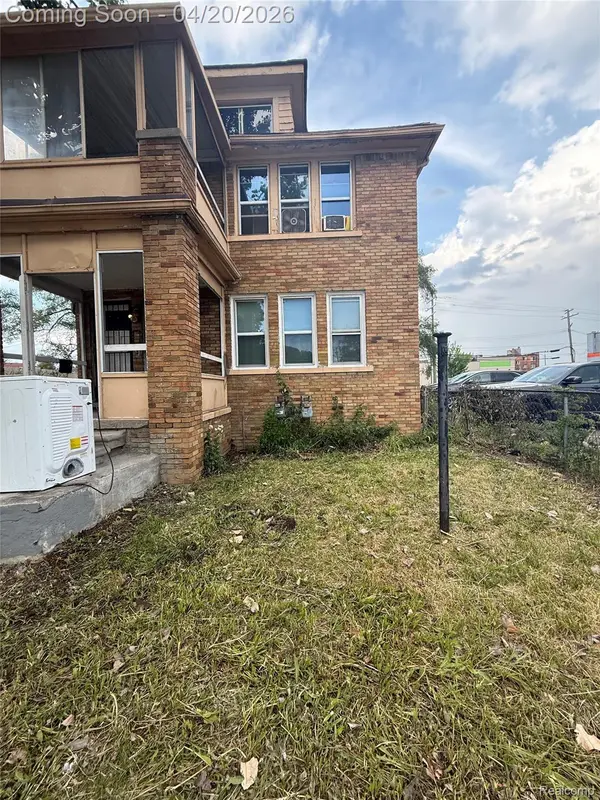 13526 La Salle Boulevard, Detroit, MI 48238