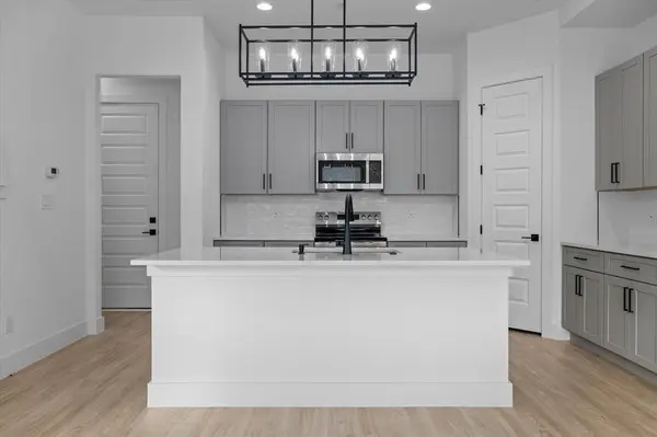 8918 Lowell Street, Rowlett, TX 75089