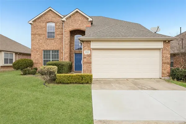 2021 Brook Meadow Drive, Forney, TX 75126