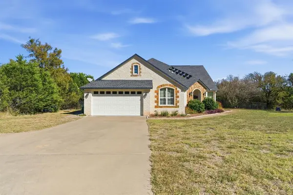 6525 Compass Way, Bluff Dale, TX 76433