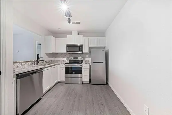 2200 E Trinity Mills Road #510, Carrollton, TX 75006