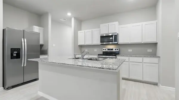 3032 PECAN FARM Lane, Fort Worth, TX 76140