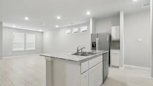 3032 PECAN FARM Lane, Fort Worth, TX 76140