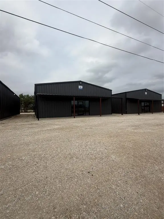 506 N Access Road #102, Clyde, TX 79510