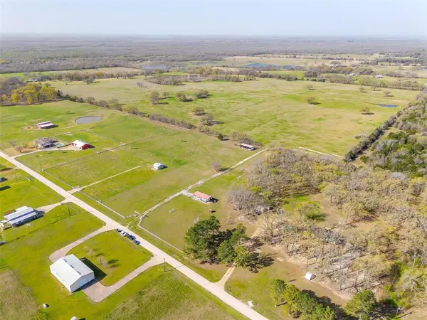 11833 Southview Drive, Kemp, TX 75143